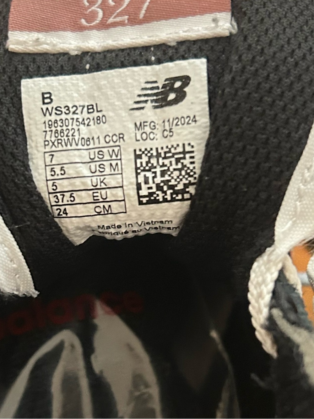 New Balance 327 Black White Sneakers 7 - Picture 7 of 9